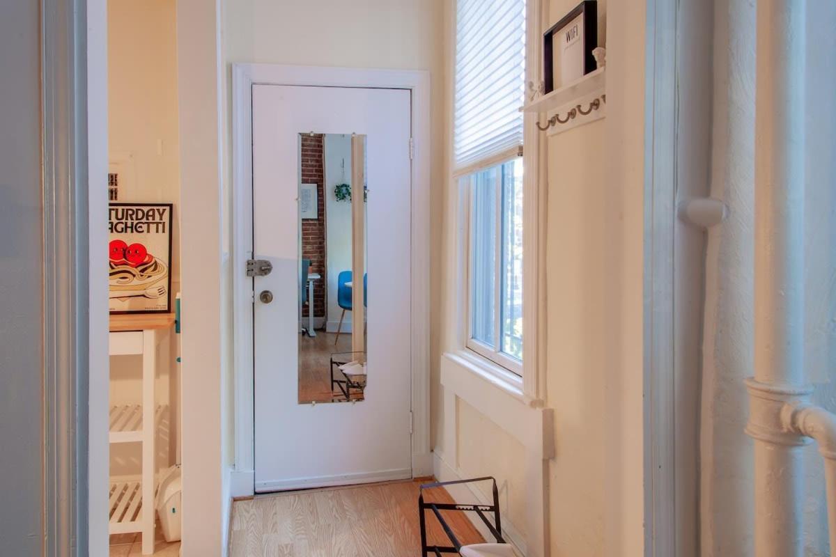 Classy 1-br Flat Nestled Between Dupont & Logan Apartment Washington